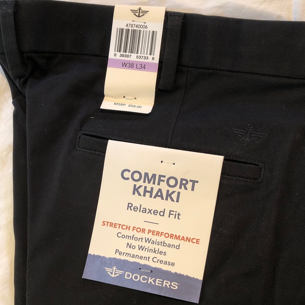 Dockers Comfort Khaki Relaxed Fit Pants in Black